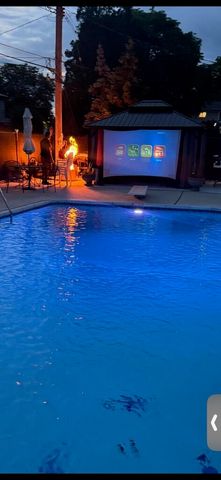 32523 Cambridge Drive, Warren, MI 48093