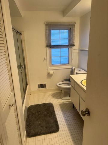 32523 Cambridge Drive, Warren, MI 48093