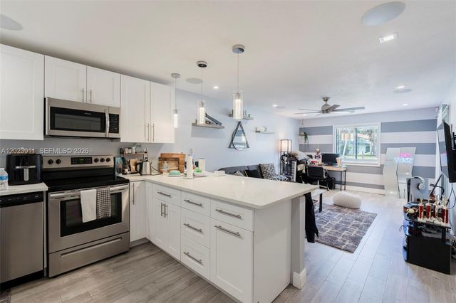 6100 Forest Hill Blvd 107, West Palm Beach, FL 33415