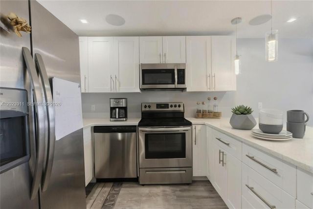 6100 Forest Hill Blvd 107, West Palm Beach, FL 33415