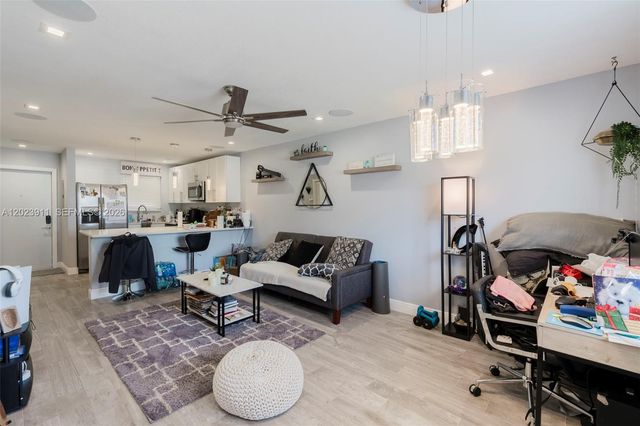 6100 Forest Hill Blvd 107, West Palm Beach, FL 33415