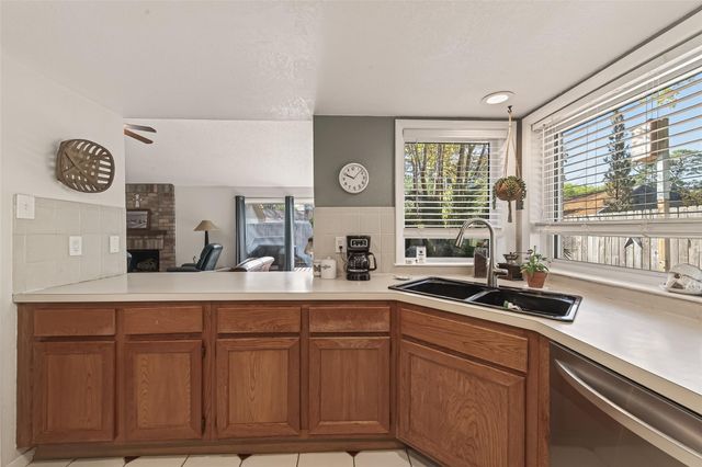 6903 Norvara Trail, Spring, TX 77379