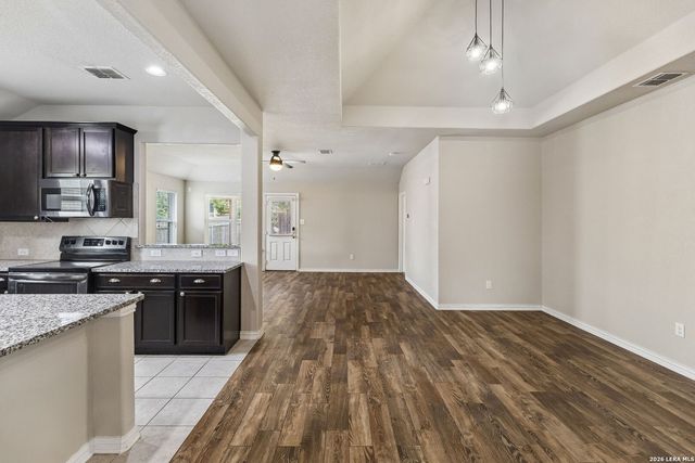 7603 PRESIDIO HVN, Boerne, TX 78015