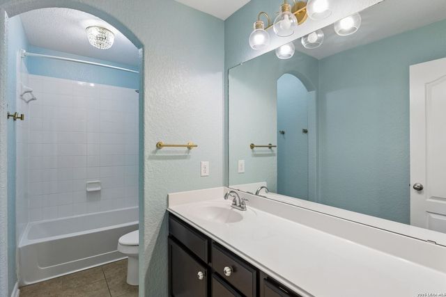 7603 PRESIDIO HVN, Boerne, TX 78015