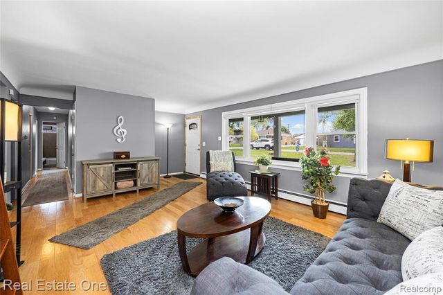 2262 Kohler Street, Waterford, MI 48329