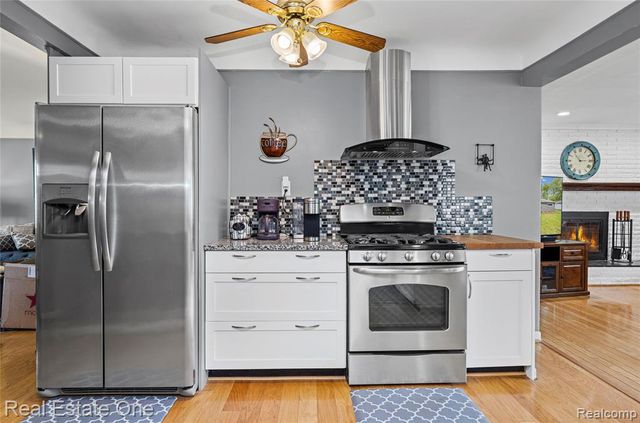 2262 Kohler Street, Waterford, MI 48329