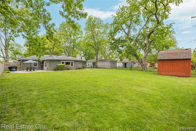 2262 Kohler Street, Waterford, MI 48329