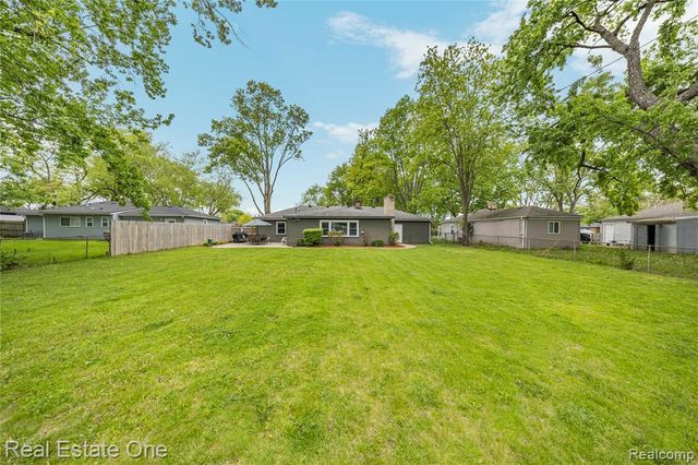 2262 Kohler Street, Waterford, MI 48329