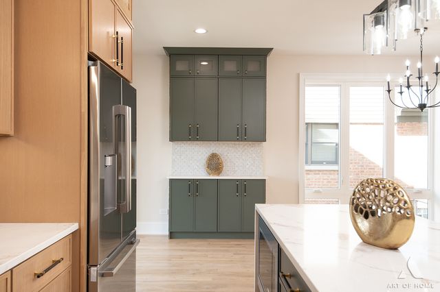 5814 S New England Avenue, Chicago, IL 60638