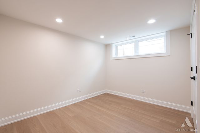 5814 S New England Avenue, Chicago, IL 60638