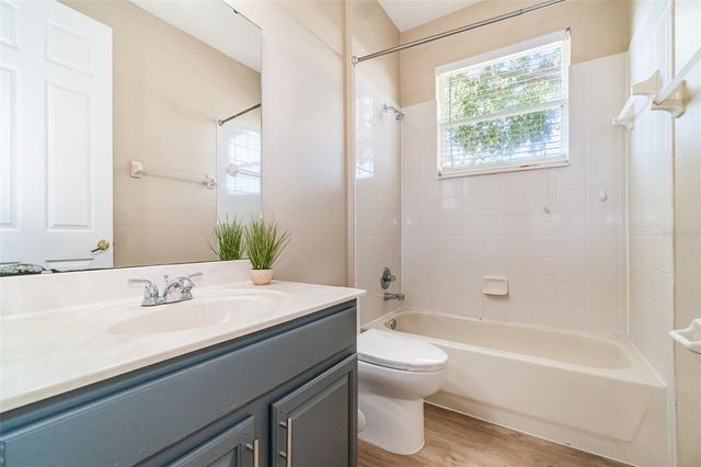 6220 HEDGESPARROWS LANE, Sanford, FL 32771