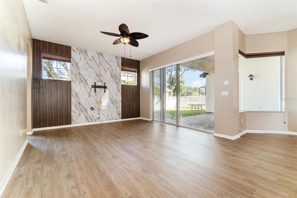 Image 15 of property listing at 6220 HEDGESPARROWS LANE, Sanford, FL 32771