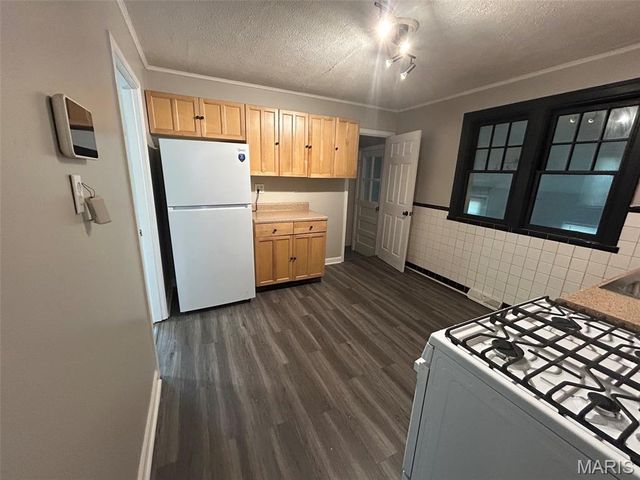 2945 Hilleman Avenue, St John, MO 63114
