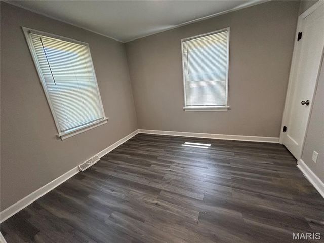 2945 Hilleman Avenue, St John, MO 63114