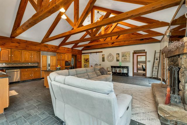 65 Green Mountain Road, Effingham, NH 03882
