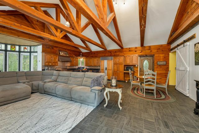 65 Green Mountain Road, Effingham, NH 03882
