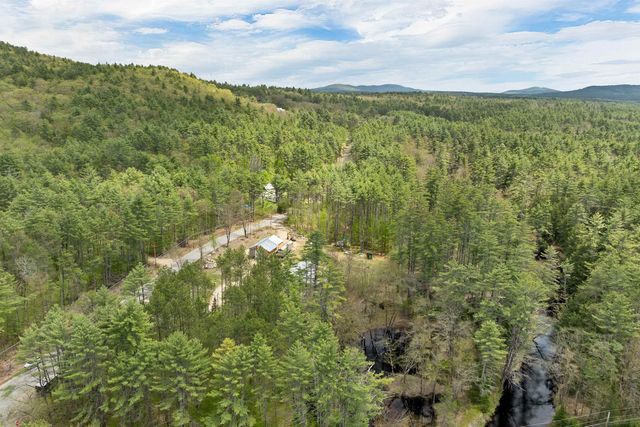 65 Green Mountain Road, Effingham, NH 03882