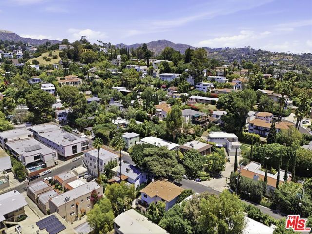 2127 Vine Street, Los Angeles, CA 90068