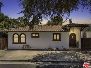 2127 Vine Street, Los Angeles, CA 90068