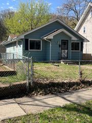 368 Sidney Street E, Saint Paul, MN 55107