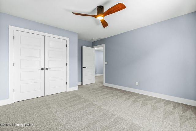 1100 Silvercrest Ln, Louisville, KY 40223