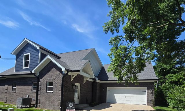 1100 Silvercrest Ln, Louisville, KY 40223