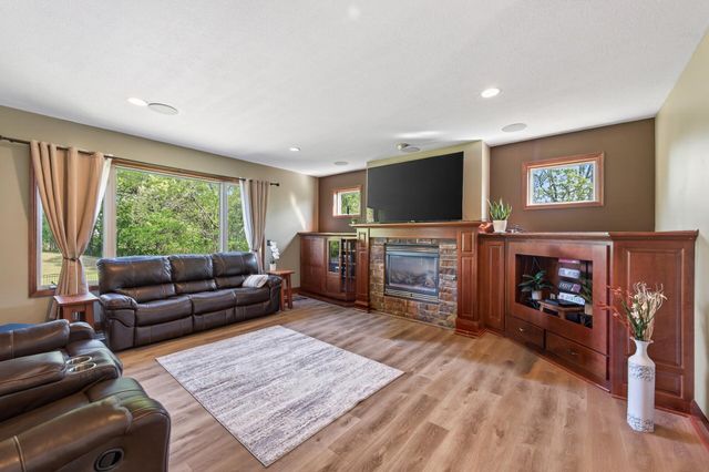 20331 Sodium Street NW, Nowthen, MN 55303
