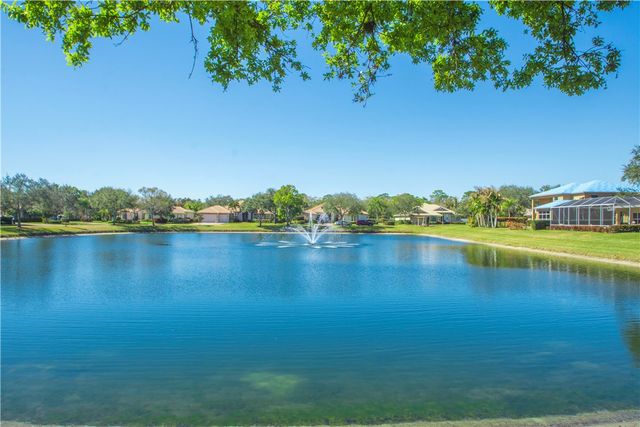 1710 Cassville Avenue, Vero Beach, FL 32966