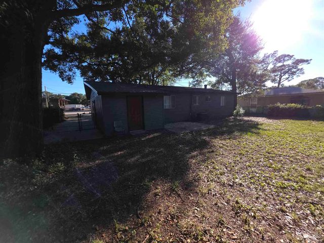 708 Massachusetts Ave, Pensacola, FL 32505