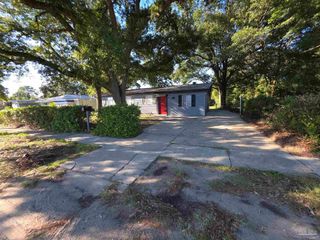 708 Massachusetts Ave, Pensacola, FL 32505