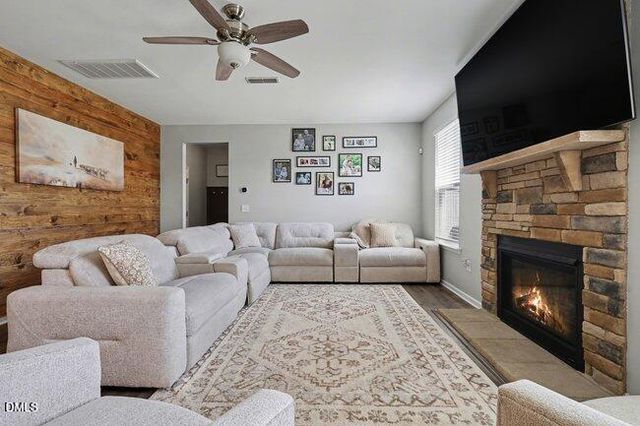 2020 Tulip Spring Drive, Zebulon, NC 27597