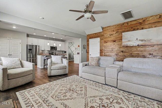2020 Tulip Spring Drive, Zebulon, NC 27597