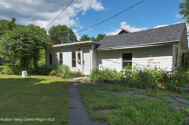 3660 Main Street, Stone Ridge, NY 12484