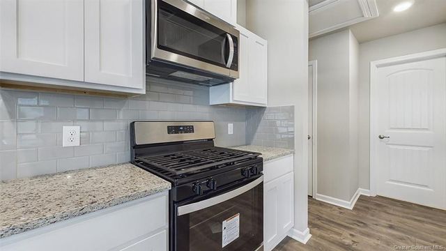 4007 Savannah Oaks Drive, Lake Charles, LA 70607