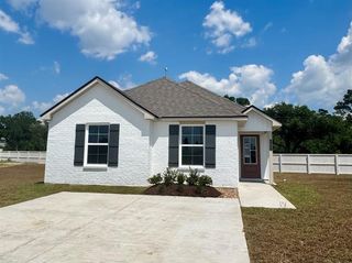 4007 Savannah Oaks Drive, Lake Charles, LA 70607