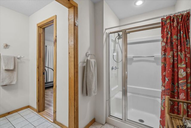 381 Knollwood Lane, Holly Lake Ranch, TX 75765
