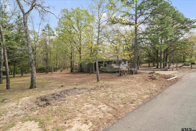 381 Knollwood Lane, Holly Lake Ranch, TX 75765