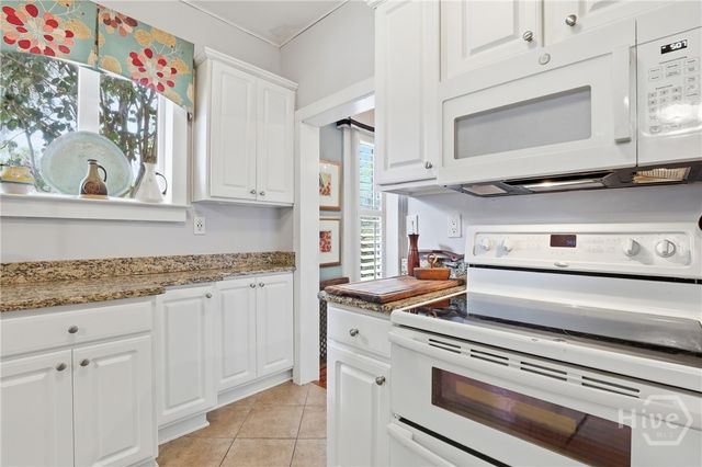 57 Henderson Avenue, Savannah, GA 31406