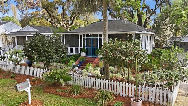 57 Henderson Avenue, Savannah, GA 31406