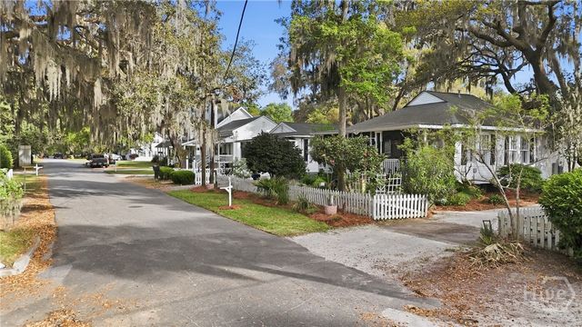57 Henderson Avenue, Savannah, GA 31406