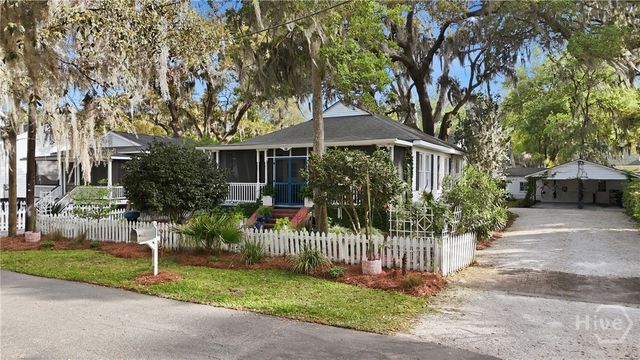 57 Henderson Avenue, Savannah, GA 31406
