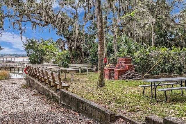 57 Henderson Avenue, Savannah, GA 31406