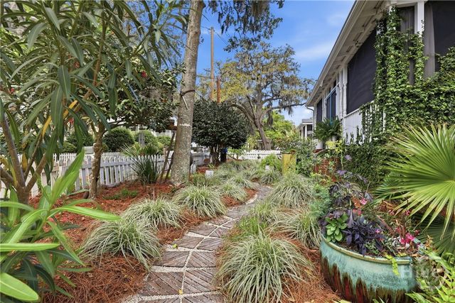 57 Henderson Avenue, Savannah, GA 31406
