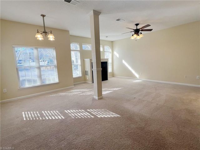 3001 Greystone Point F, Greensboro, NC 27410