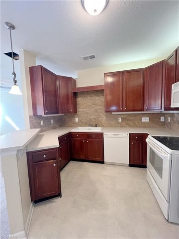 3001 Greystone Point F, Greensboro, NC 27410