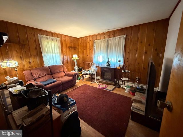 433 JULIUSTOWN PEMBERTON RD, Juliustown, NJ 08042