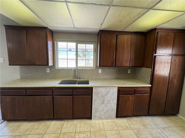 4037 S Ellesford, West Covina, CA 91792