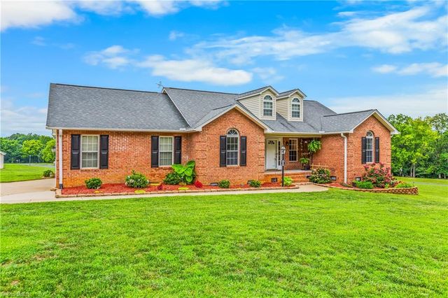 6669 Jennifer Lynn Drive, Trinity, NC 27370