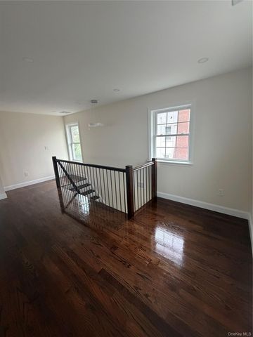 460 Dunham Avenue, Mount Vernon, NY 10553