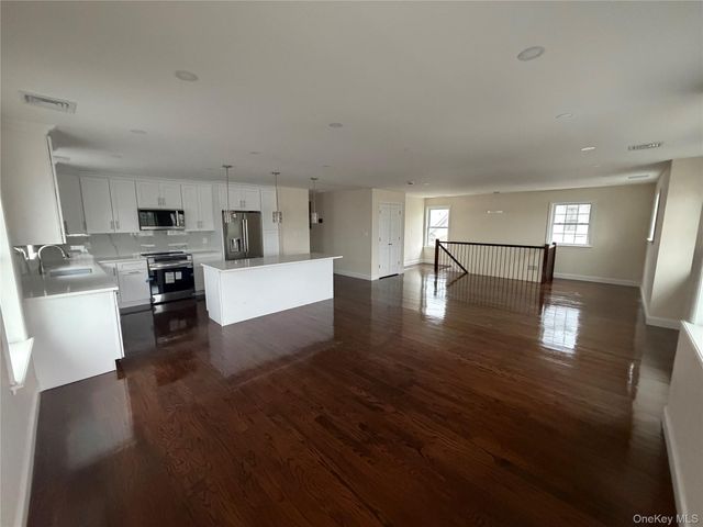 460 Dunham Avenue, Mount Vernon, NY 10553